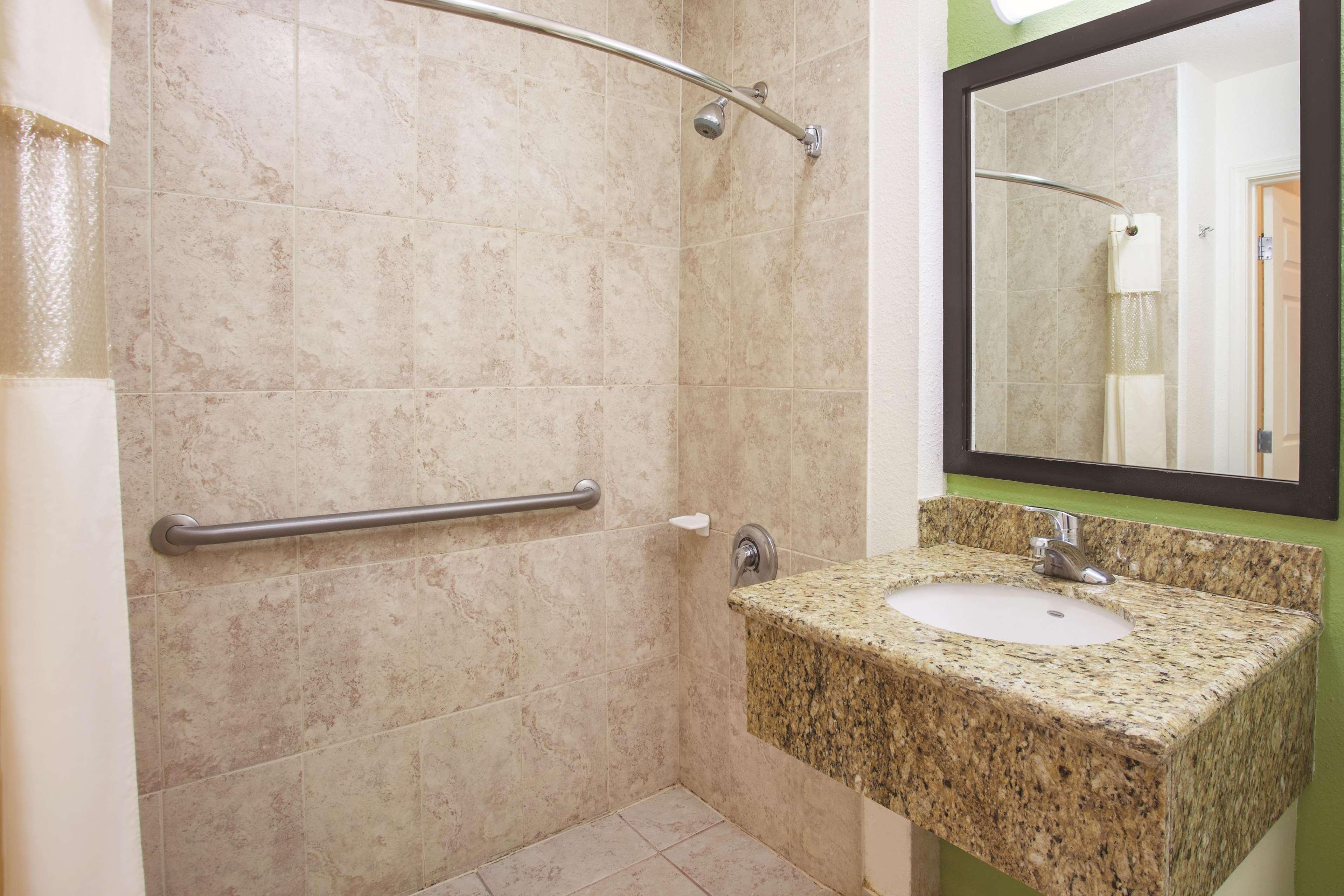 La Quinta By Wyndham Cd Juarez Near Us Consulate Ξενοδοχείο Εξωτερικό φωτογραφία
